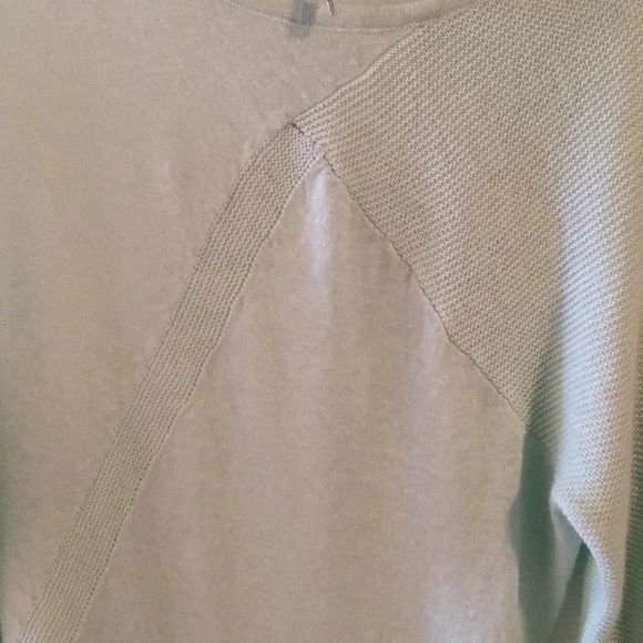 NWOT mint green long sleeve - Picture 3 of 3